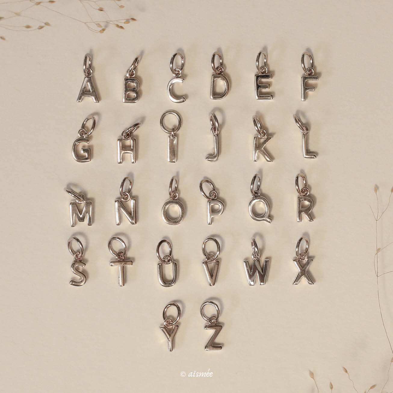 Collar Inicial plata y piedra <i>Amatista corazón<